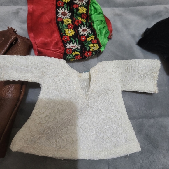 Vintage 1960's Barbie Clothes - Picture 2 of 4